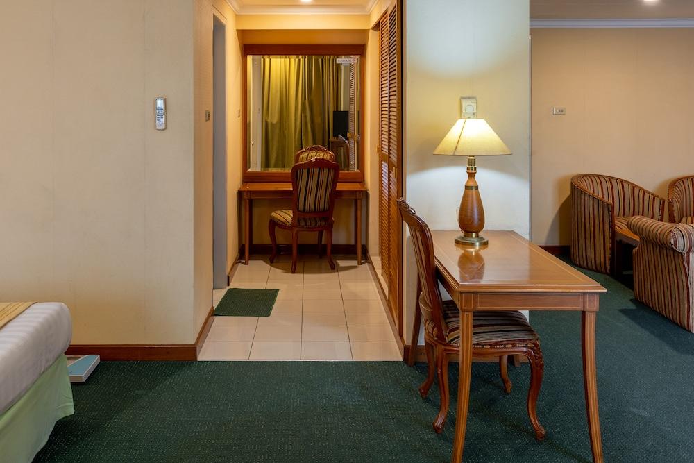 Hotel Marcopolo Jakarta Exterior photo